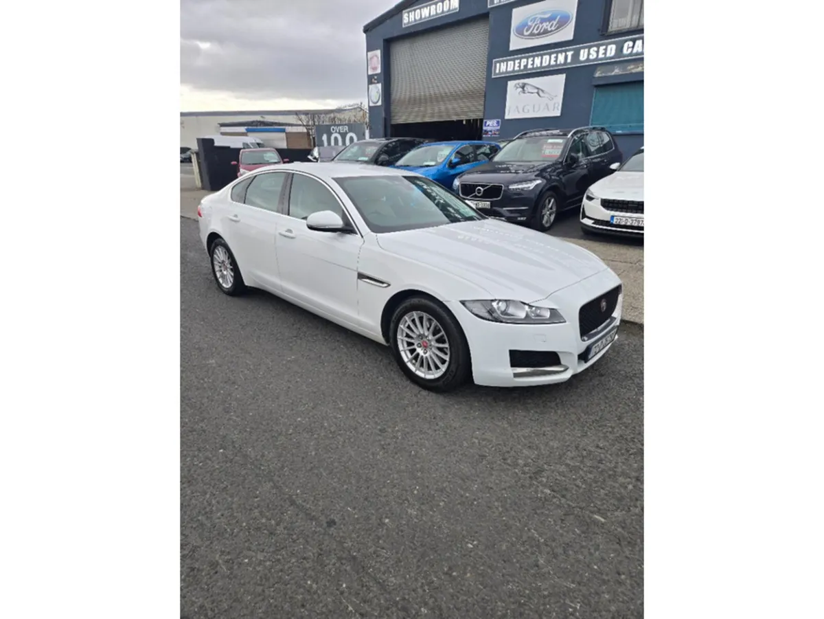 Jaguar XF 2.0 D PRESTIGE 180PS 4DR// RECENT TIMNG - Image 2