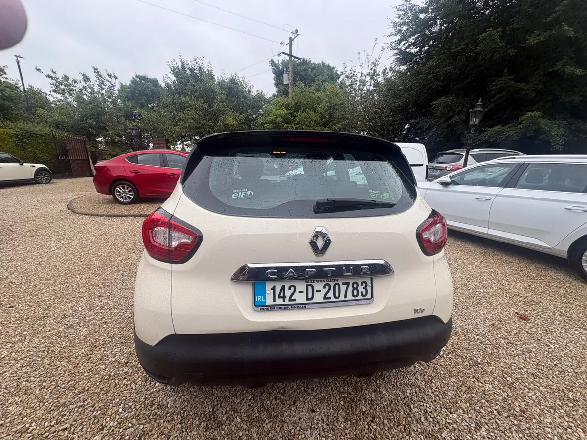 Renault Captur 2014 , 1litre petrol , - Image 3