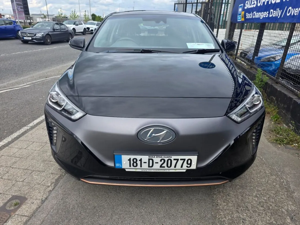 Hyundai IONIQ EV, SERVICE HISTORY, 2 KEYS, LOW MIL - Image 3