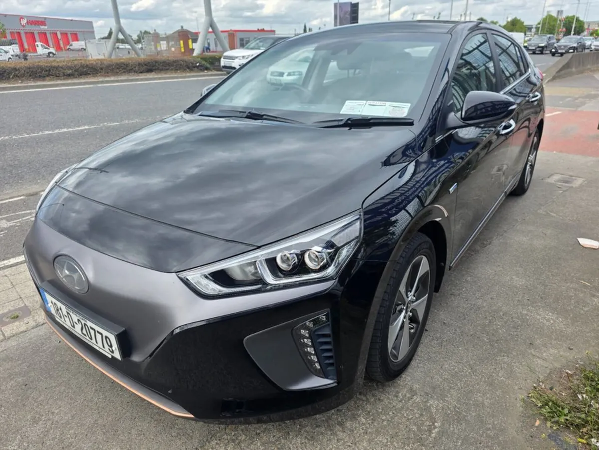 Hyundai IONIQ EV, SERVICE HISTORY, 2 KEYS, LOW MIL - Image 4