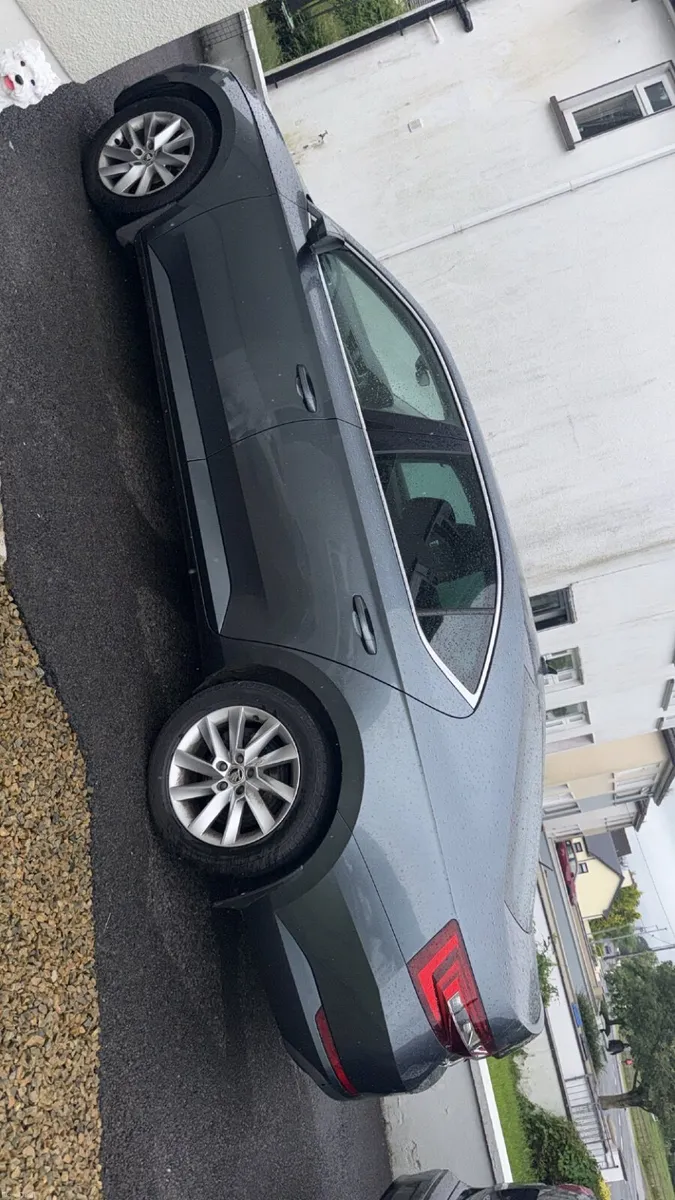 Skoda Superb 2018 - Image 3