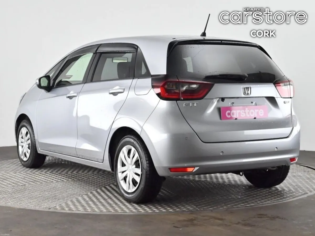 Honda Fit FIT 5DR Hybrid AUTO - Image 3