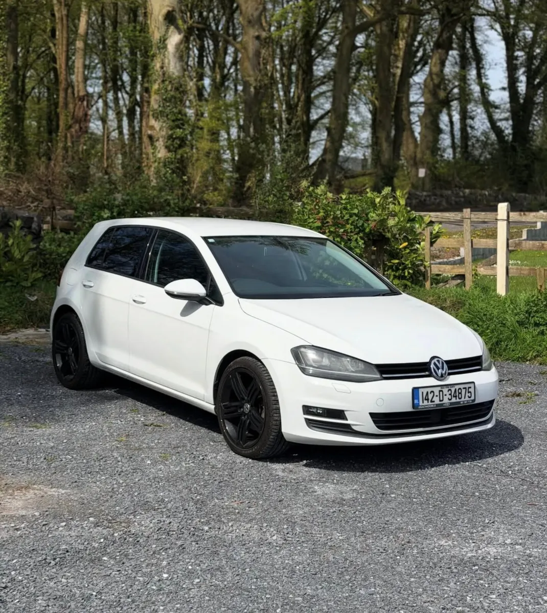 Volkswagen Golf 2014 | 1.2 TSI BlueMotion | AUTO - Image 1