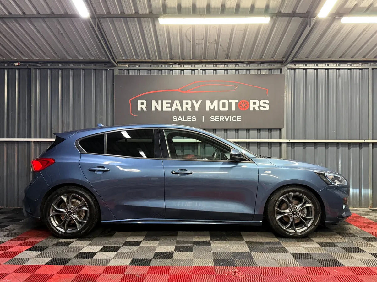 2020 Ford Focus 1.5L EcoBlue 120PS ST-Line Manual - Image 4