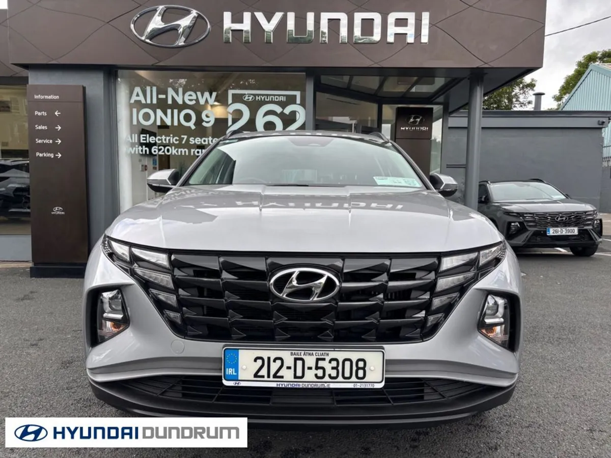 Hyundai Tucson ix35 Executive HEV 5DR Auto - Image 2