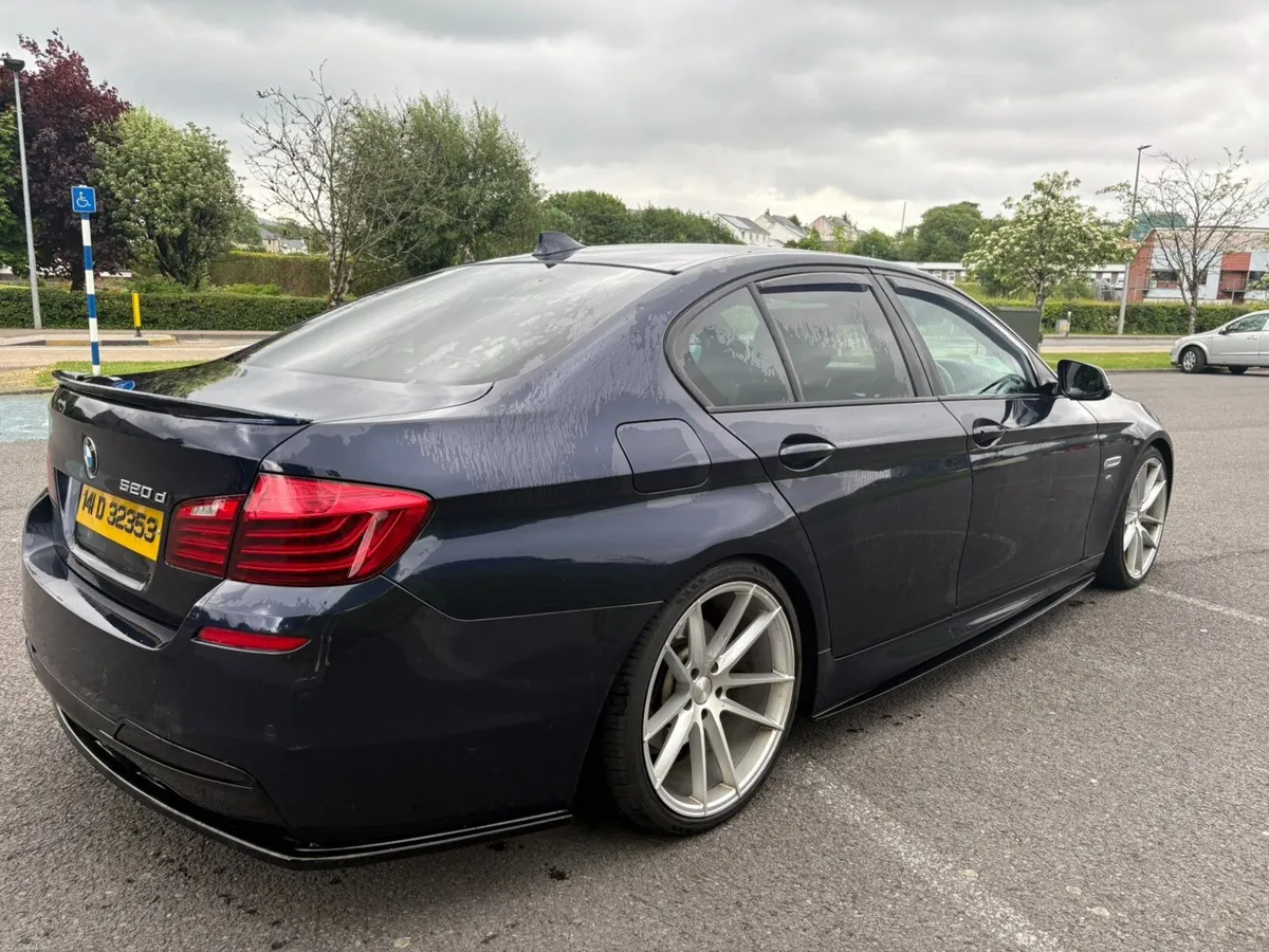 BMW 5-Series 2014 - Image 2