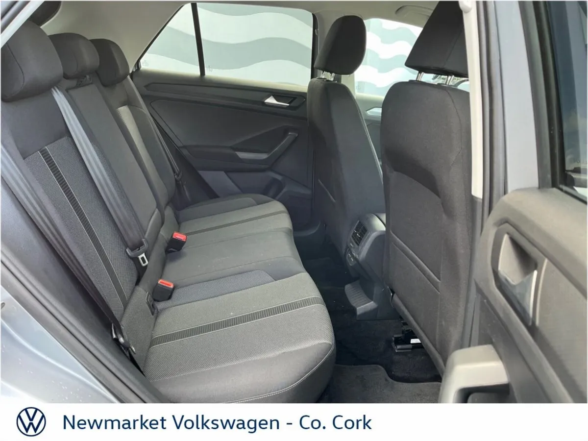 Volkswagen T-Roc EDITION 75 2.0TDI 6 SPEED 116BHP - Image 4