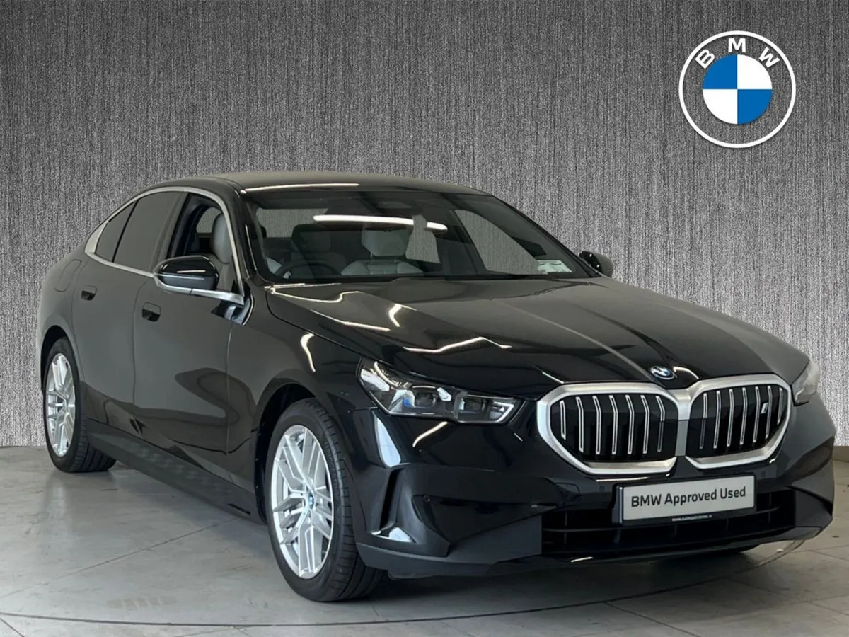 BMW i5 eDrive40 Sport Edition - Image 1