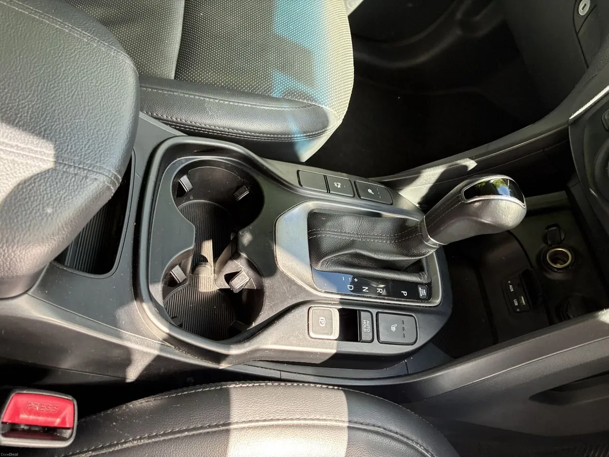 Hyundai Santa Fe 2015 - Image 3