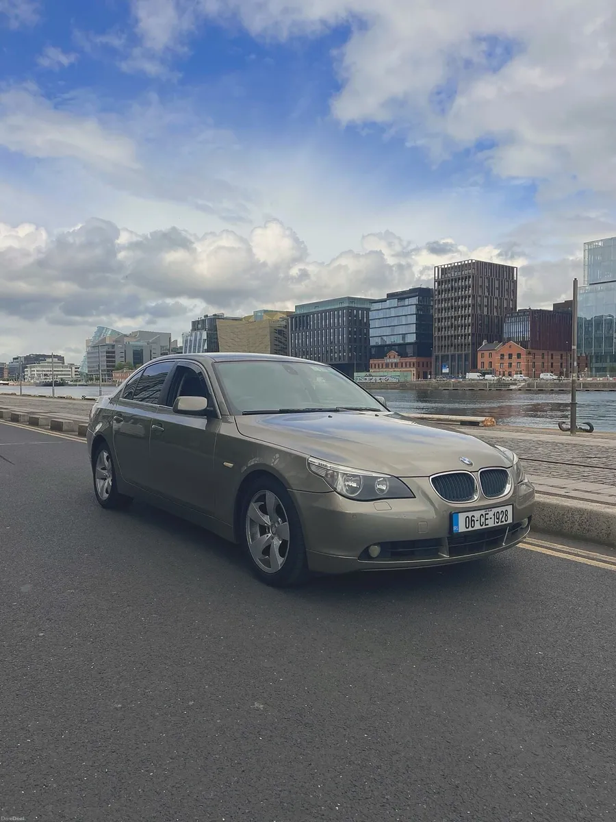 BMW 520d - Image 1