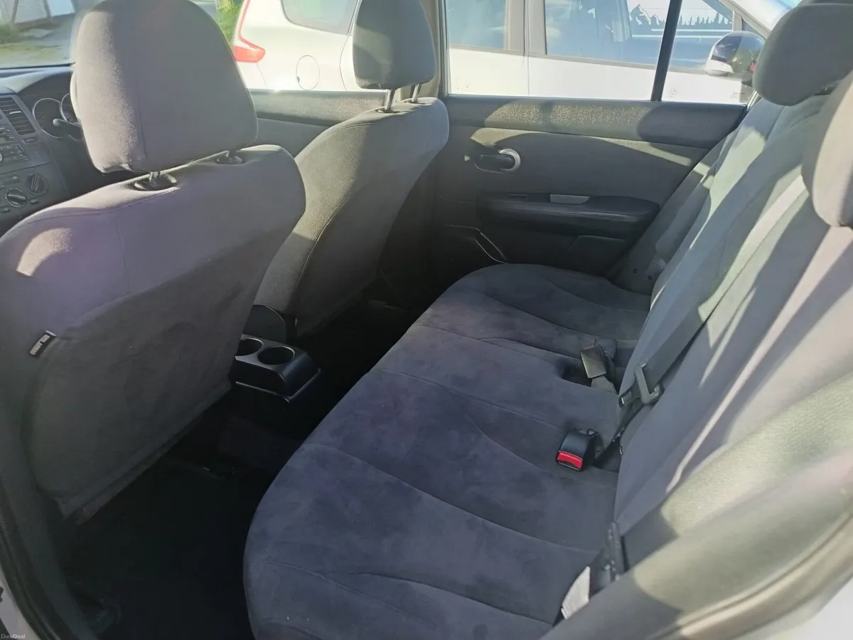 Nissan Tiida - Image 6