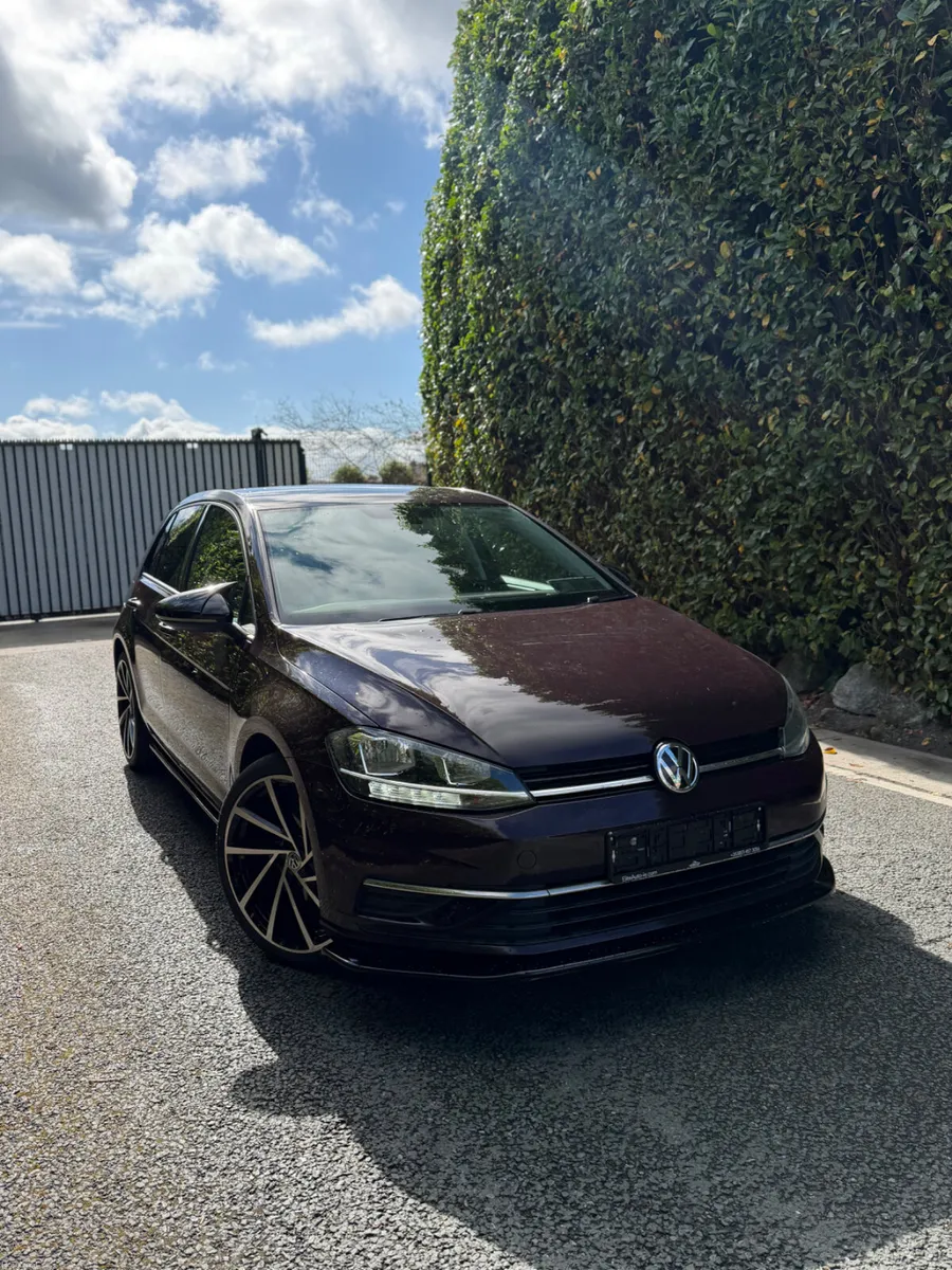 2017 VOLKSWAGEN GOLF 1.6 TDI - Image 1