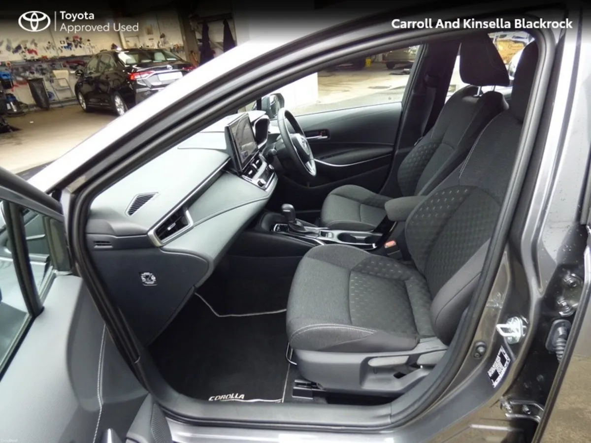 Toyota Corolla Hybrid Luna HB - Image 6