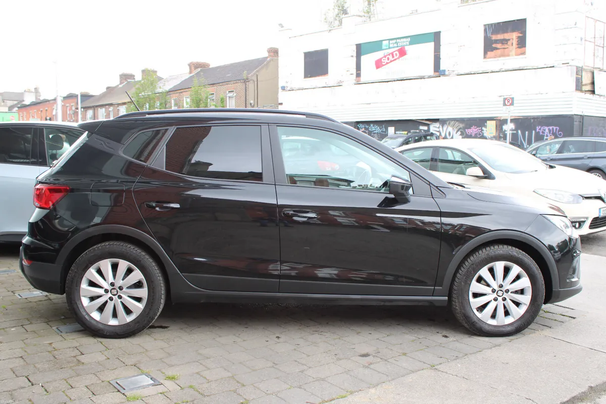 SEAT ARONA 1.6 TDI SE 2 SEAT CAR/VAN COMMERCIAL - Image 5
