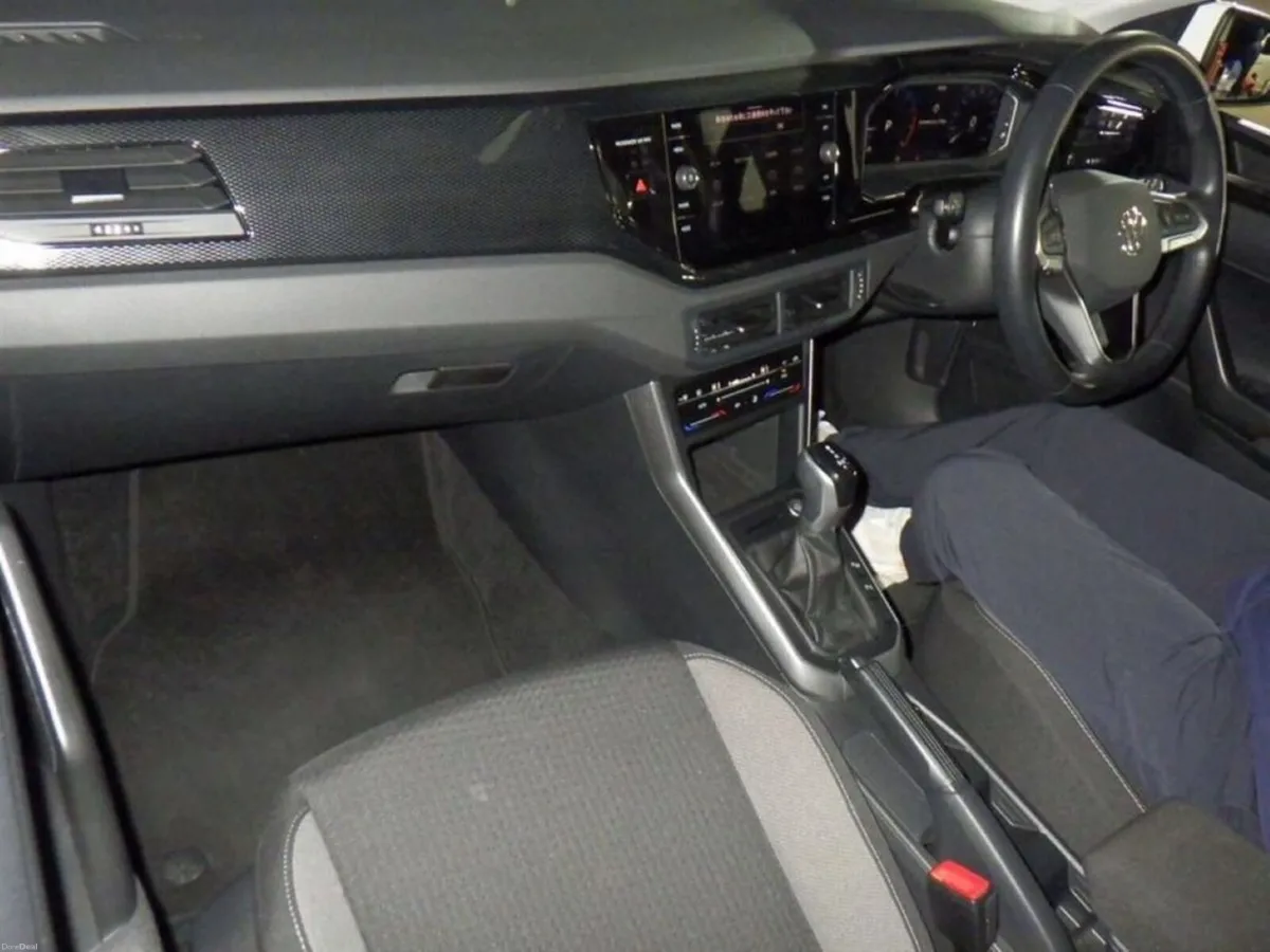 Volkswagen Polo 1.0 AUTOMATIC ETSI ACTIVE - 15'' F - Image 3