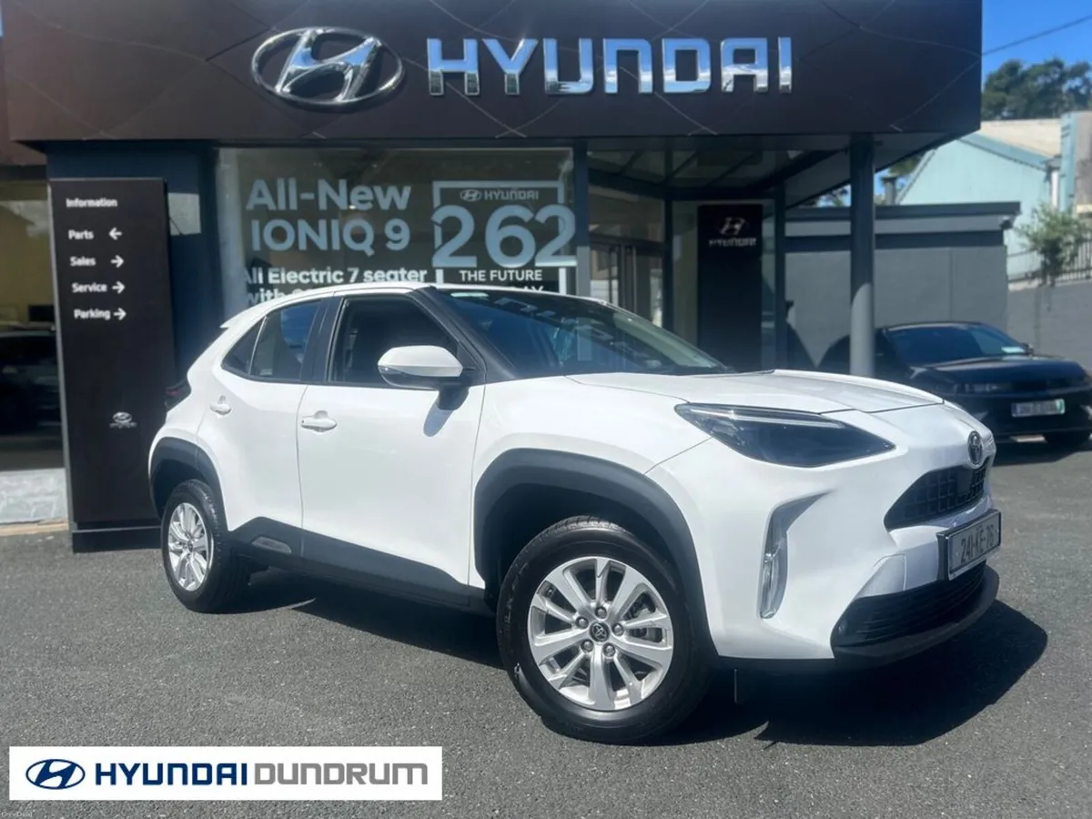 Toyota Yaris Cross Luna 4DR Auto - Image 1