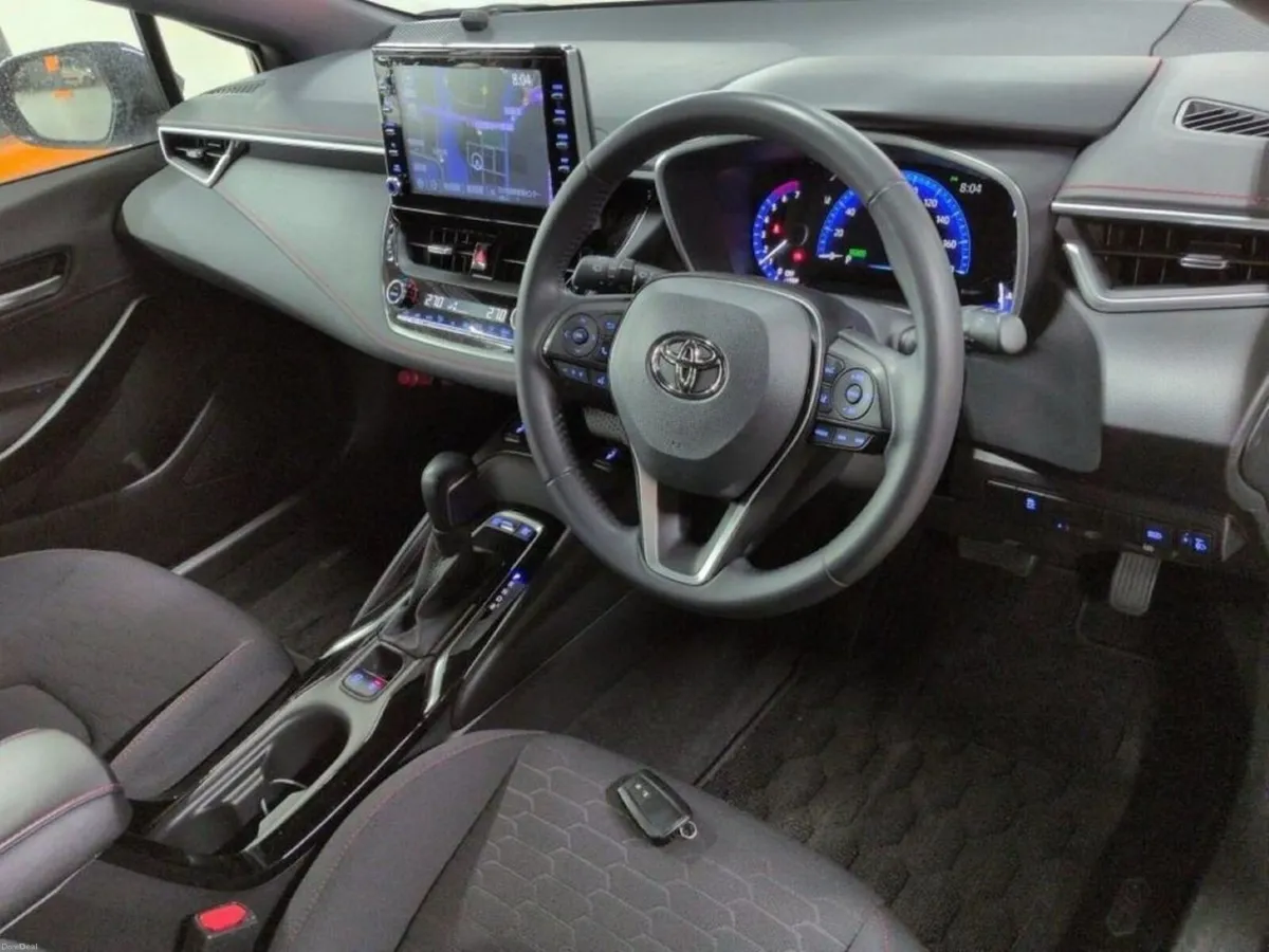 Toyota Corolla Z EDITION (TOP SPEC) - 1.8 HYBRID A - Image 3