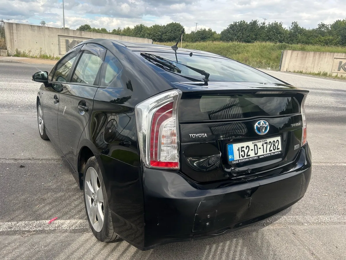 2015 Prius - Image 2