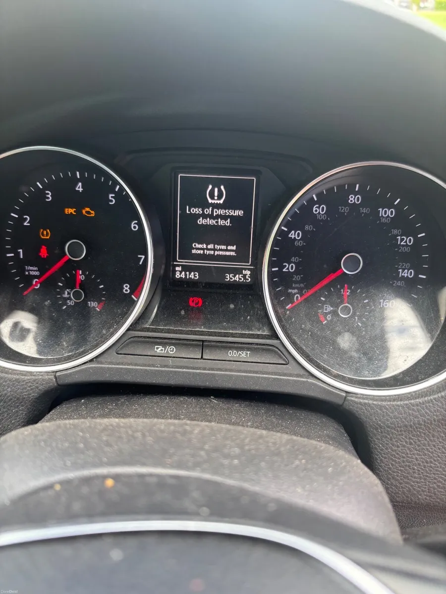 Volkswagen Polo 2016 - Image 2