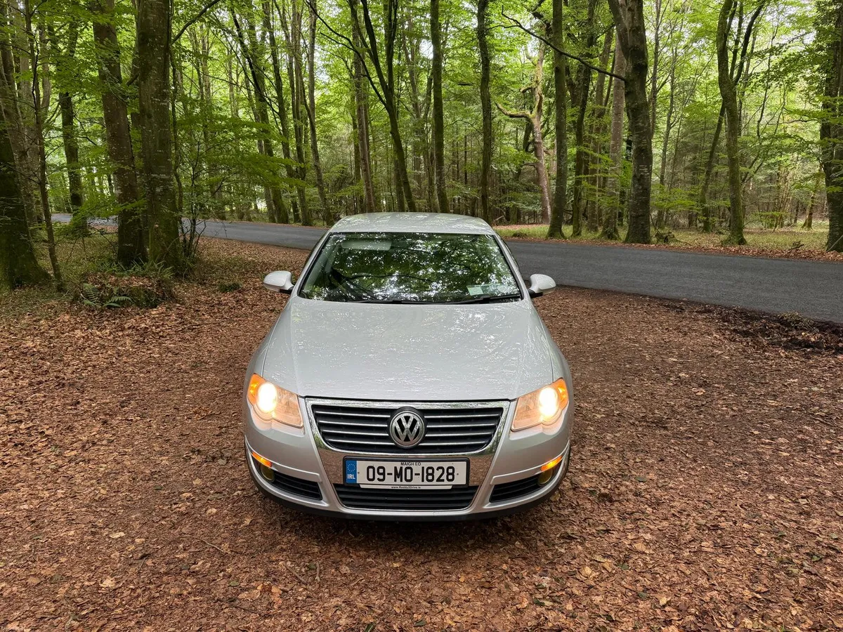 09 VOLKSWAGON PASSAT , 2.0 TDI HIGHLINE 6 SPEED - Image 2