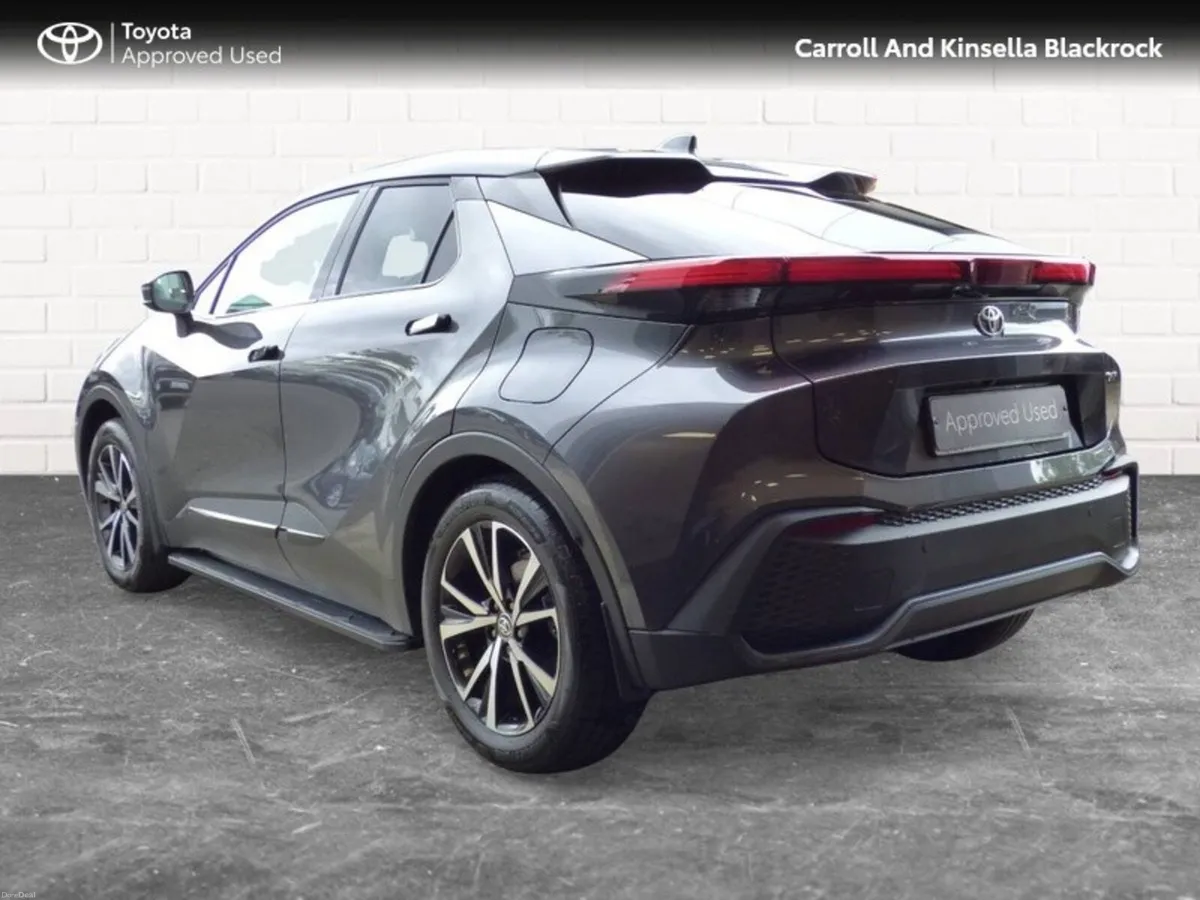 Toyota C-HR Phev Sport - Image 2