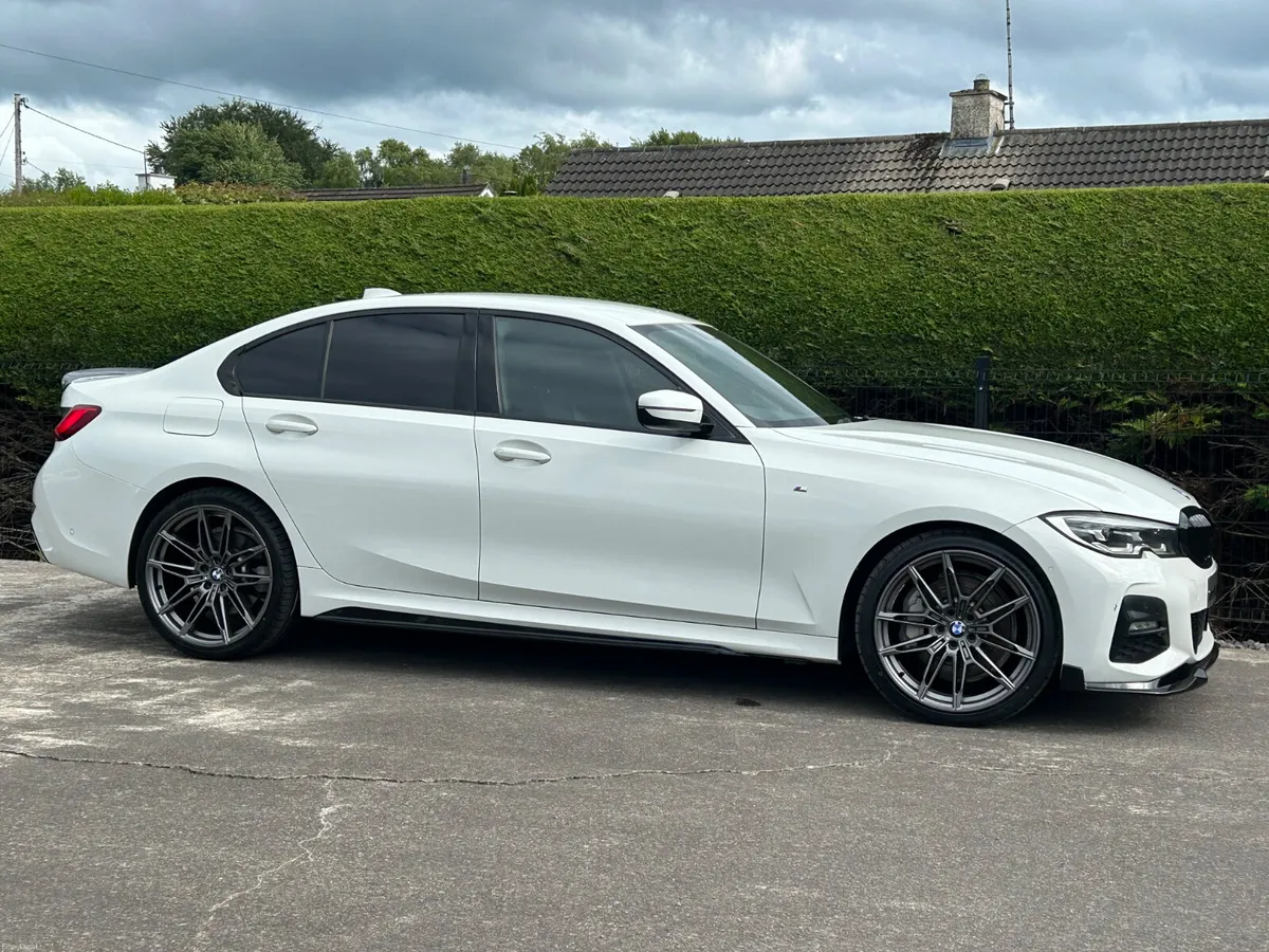 BMW 330E Msport  Auto 20" Alloys  £19850 inc Vrt - Image 3