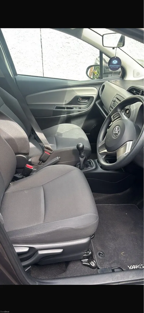 Toyota Yaris - Image 4