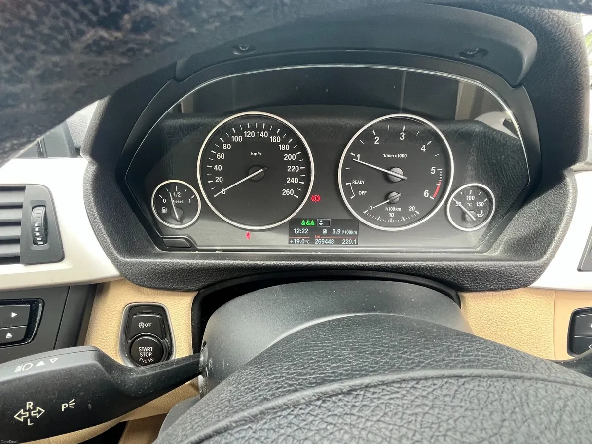 BMW 3-Series 2015 - Image 1