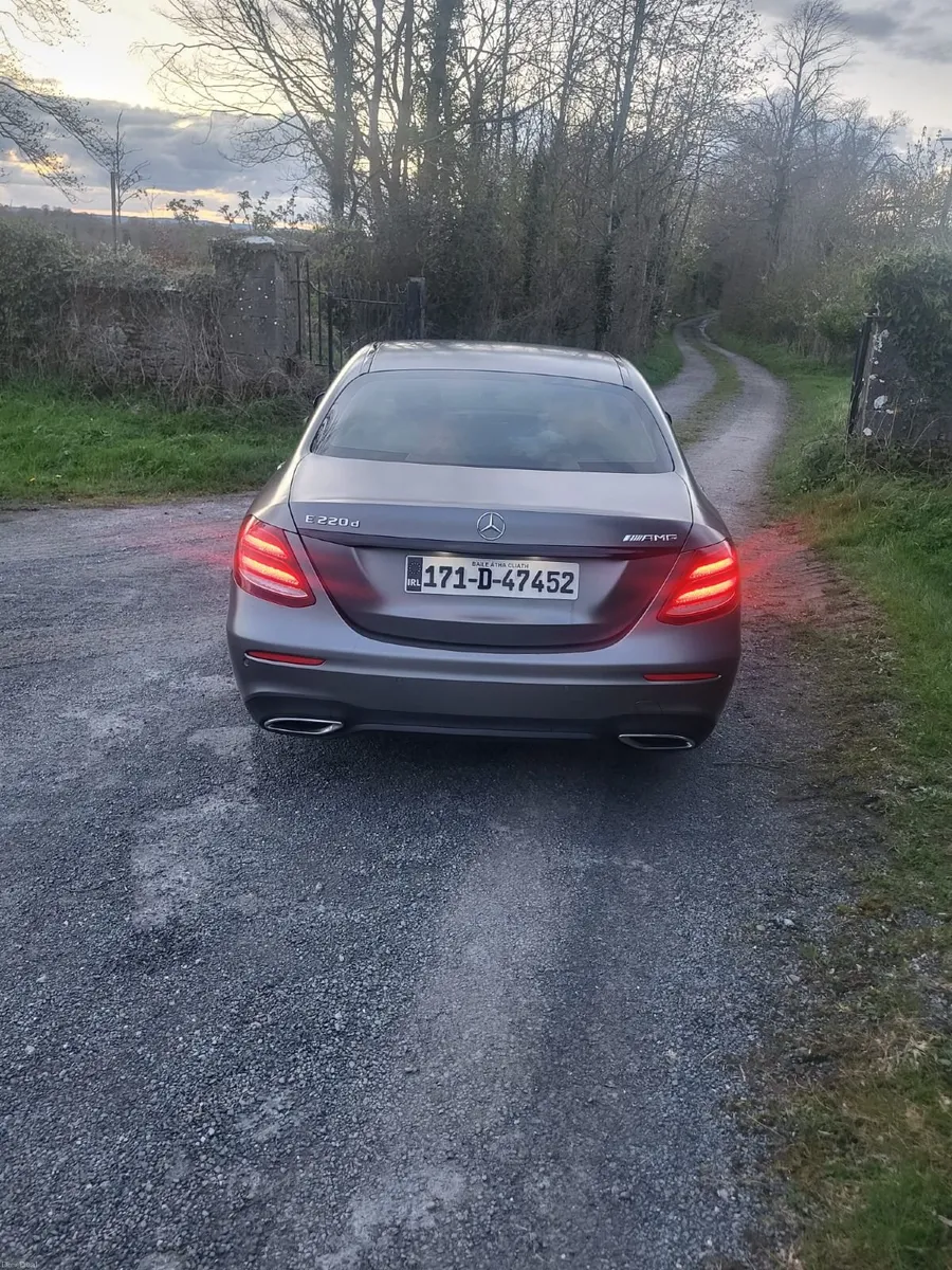 Mercedes-Benz E-Class 2017 - Image 5