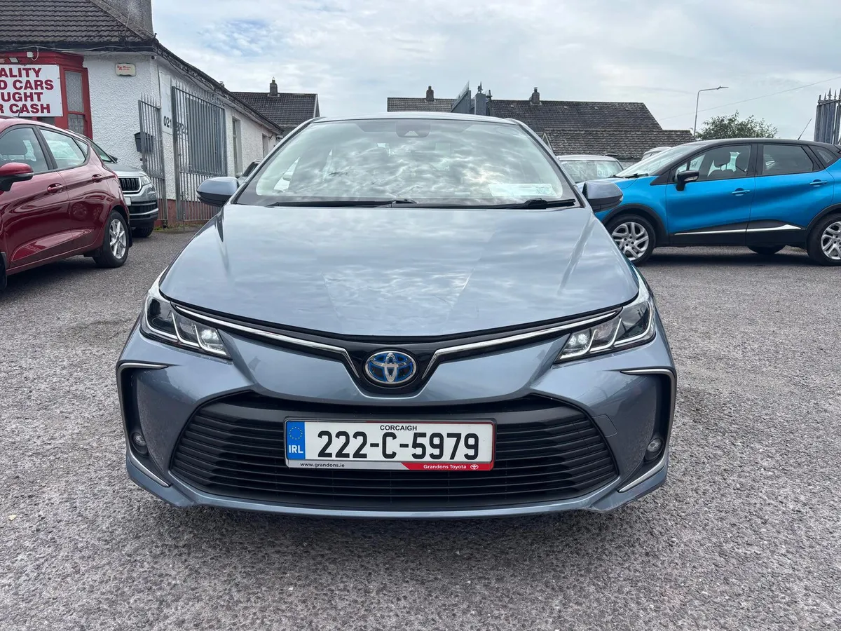 Toyota Corolla 2022  HYBRID  AUTOMATIC - Image 4