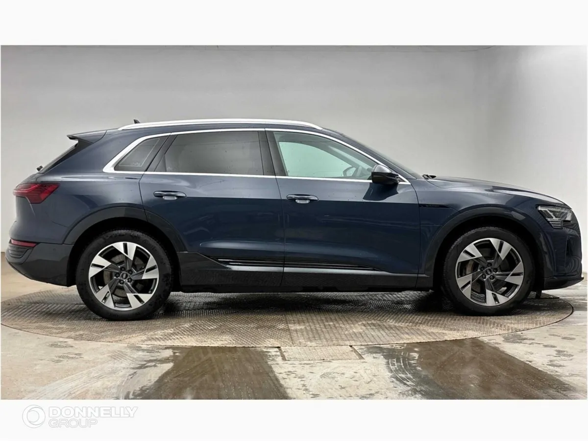 Audi Q8 E-Tron Estate Sport - Image 4