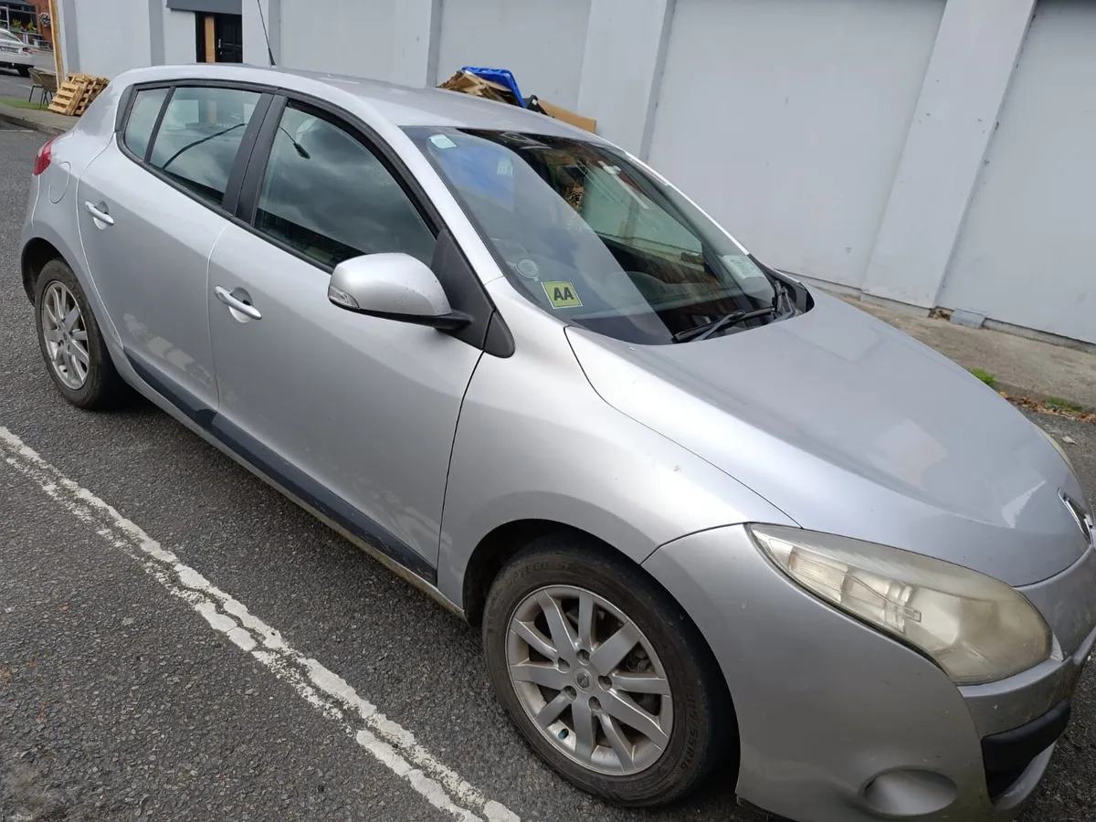 Car - Image 3