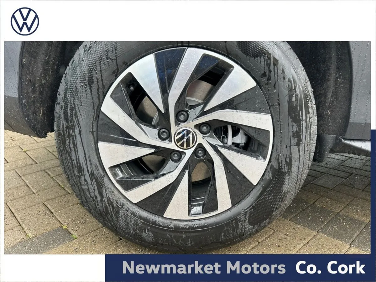Volkswagen T-Roc LIFE 1.5TSI PETROL AUTOMATIC MILD - Image 3