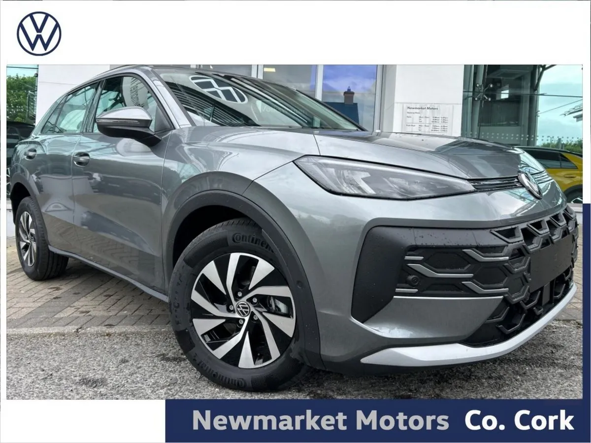 Volkswagen T-Roc LIFE 1.5TSI 116BHP AUTOMATIC MHEV - Image 1