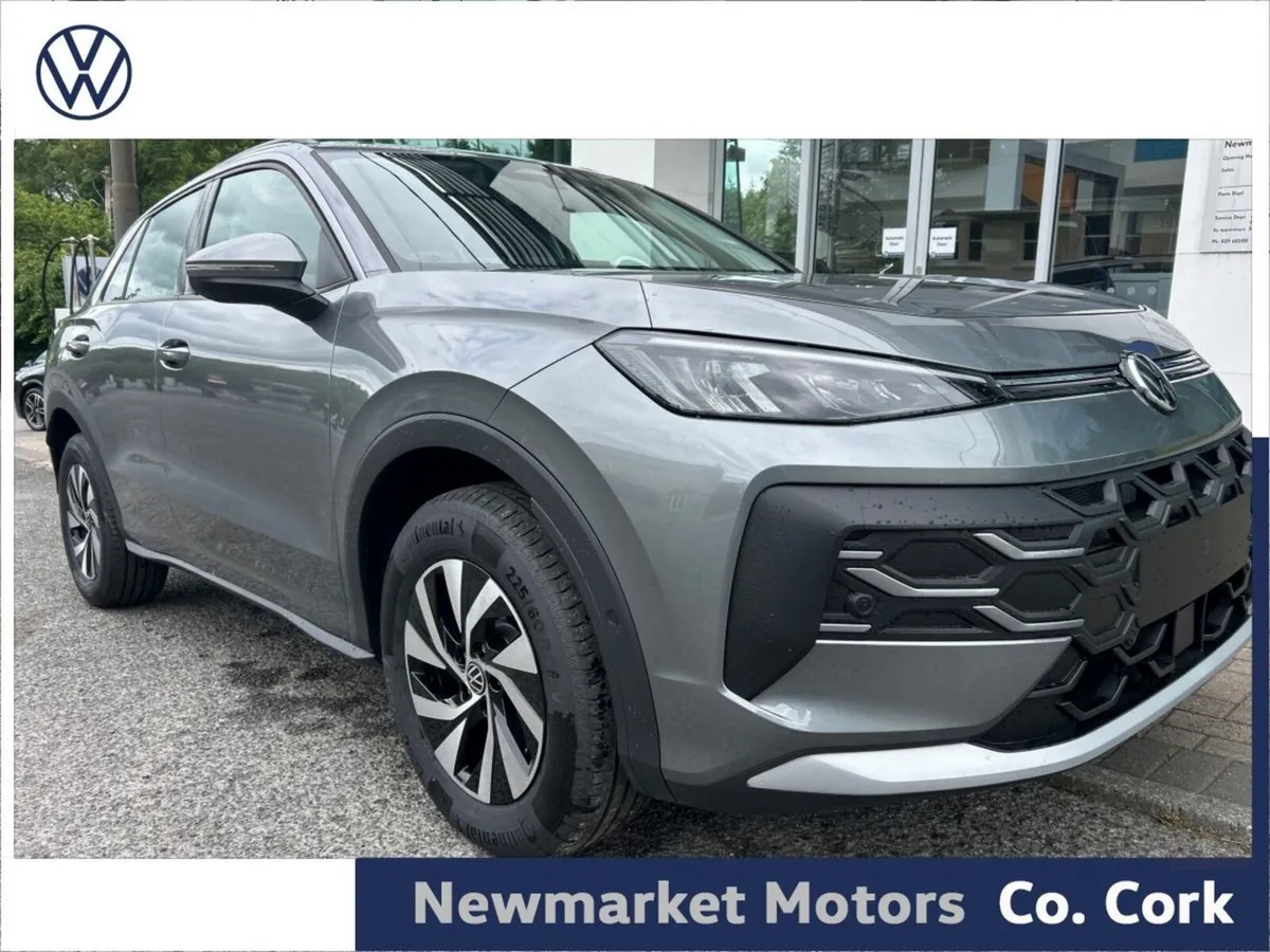 Volkswagen T-Roc LIFE 1.5TSI 116BHP AUTOMATIC MHEV - Image 6