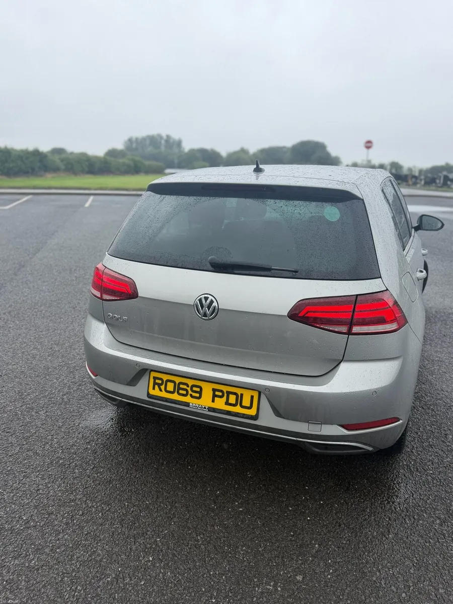 Volkswagen Golf - Image 4