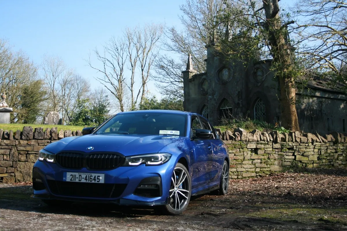 BMW 330e M Sport G20 X Drive - Image 2