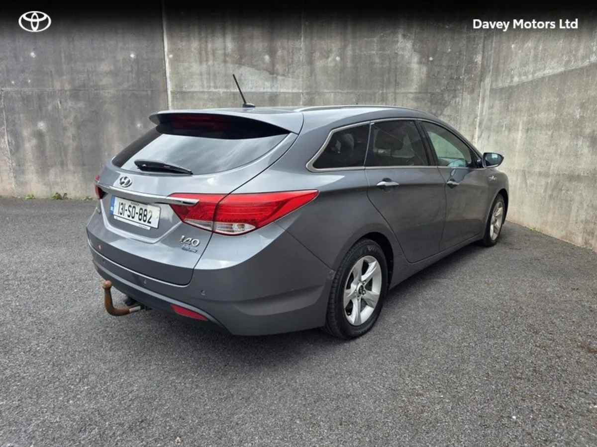 Hyundai i40 1.7 CRDI STYLE BLUE DRIVE 5DR - Image 2