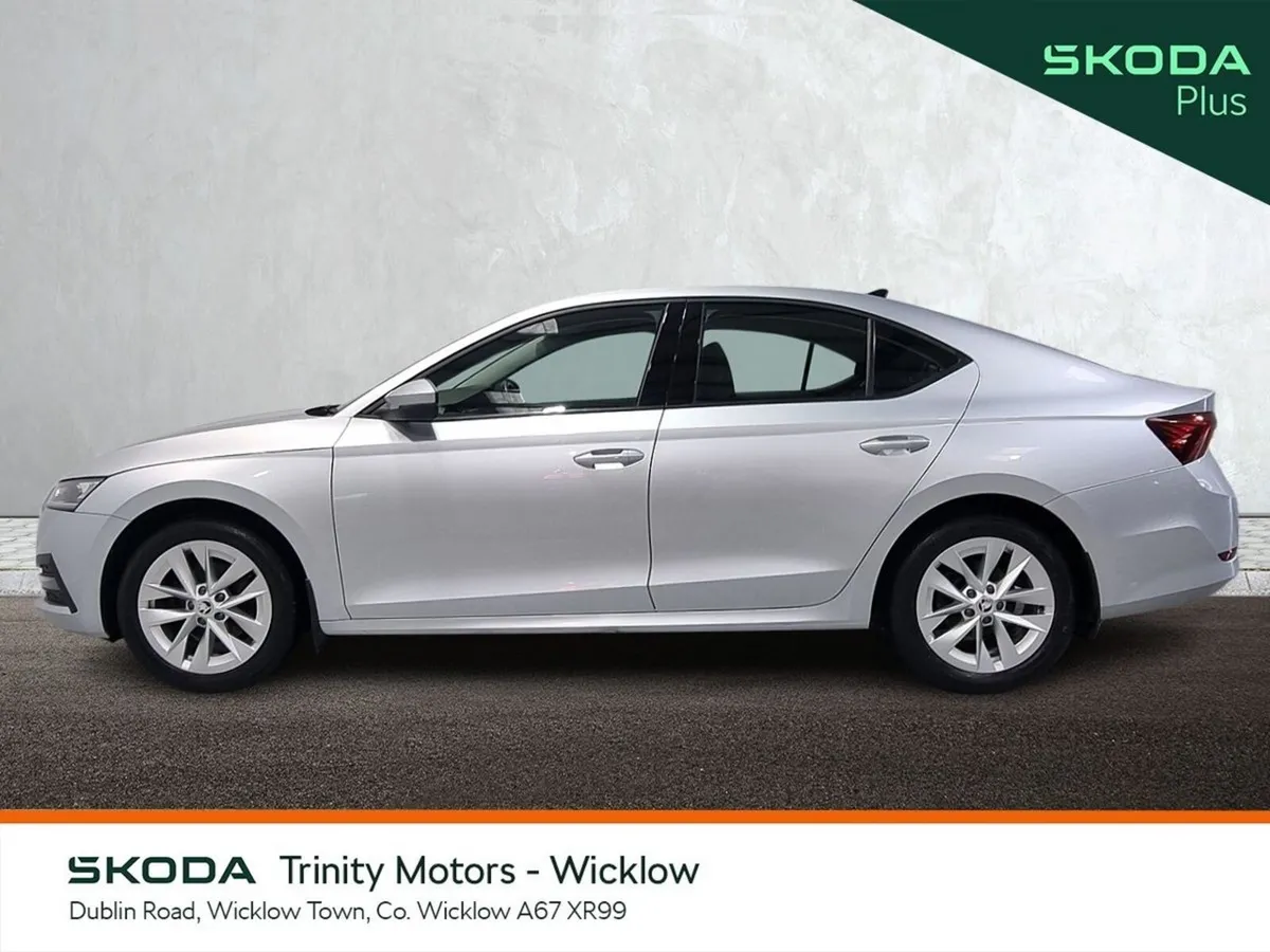 Skoda Octavia ** STUNNING EXAMPLE ** AMBITION ** 1 - Image 6
