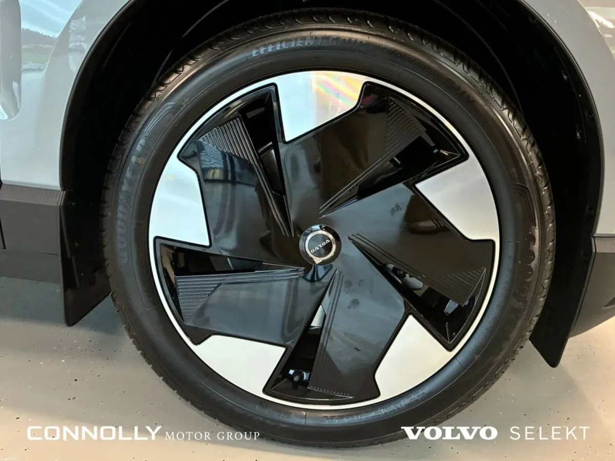 Volvo EX30 PLUS Model | Electric | €381pm | Heated - Image 5
