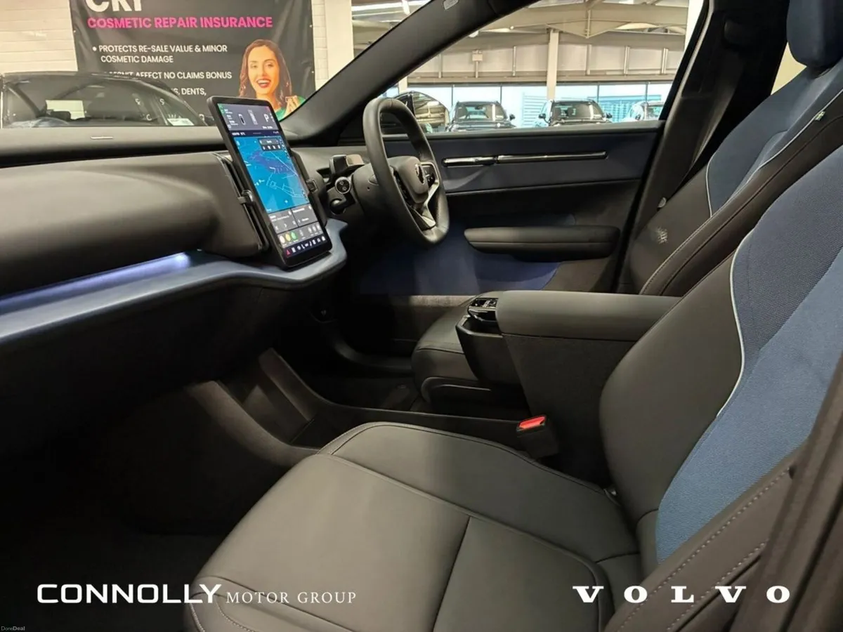 Volvo EX30 Extended Range PLUS| Electric | Heated - Image 5