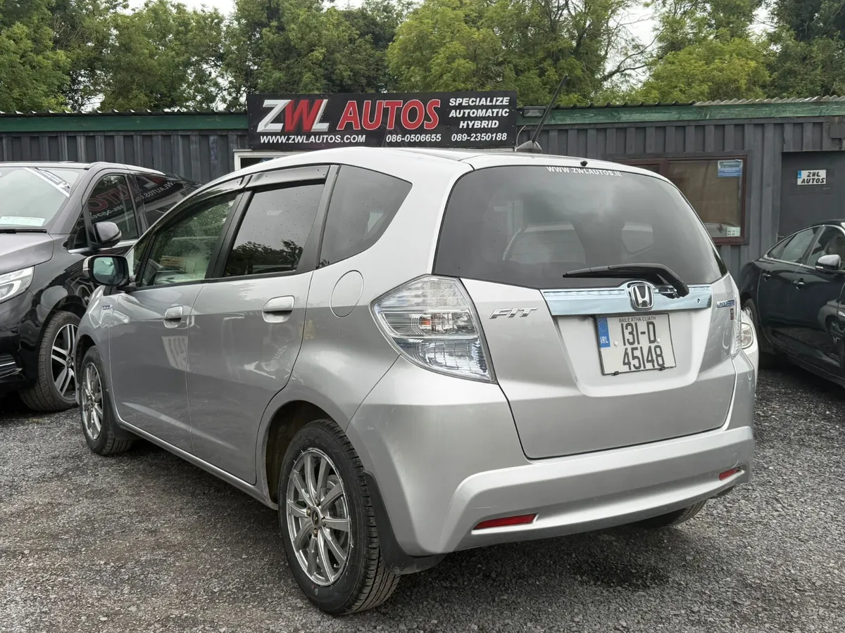 131 Honda Fit HYBRID 1.37950 - Image 6