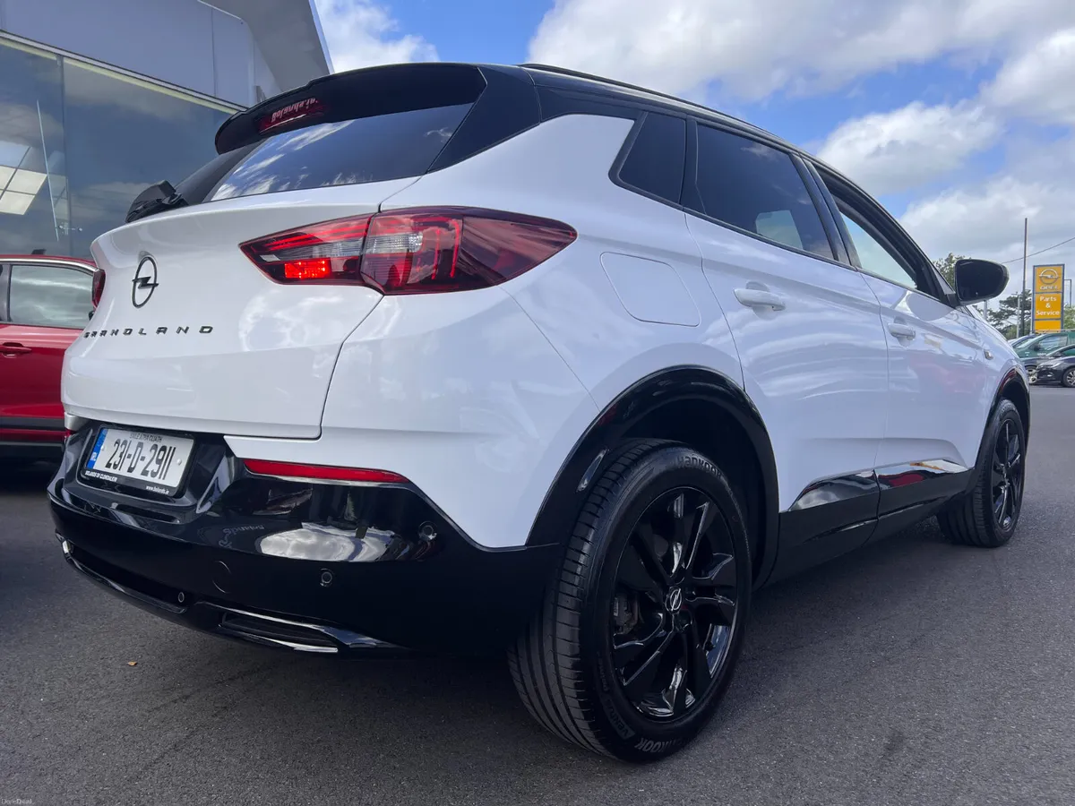 2023 Twin Tone SRi 130PS Manual  **Finance Arrange - Image 2