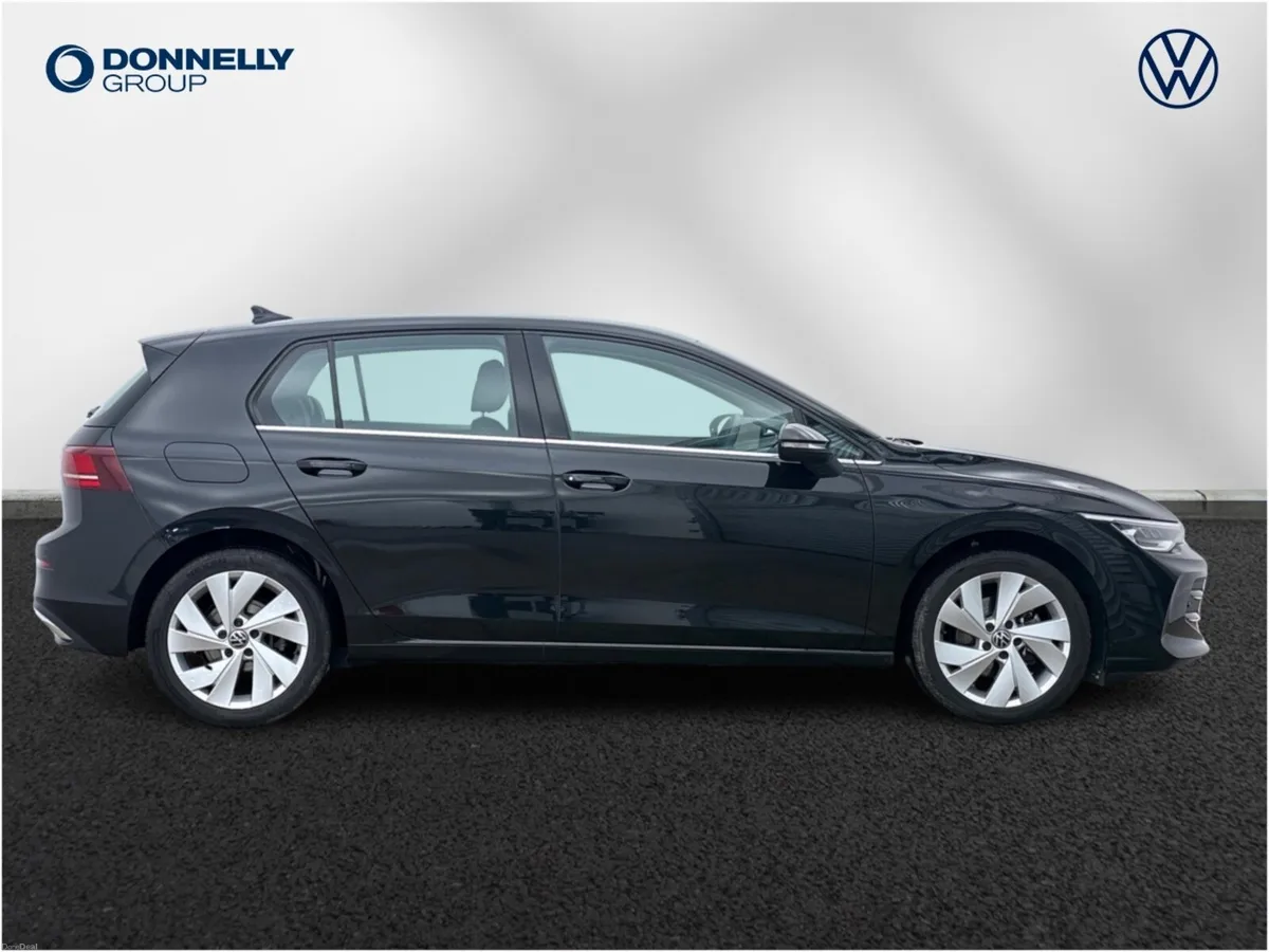 Volkswagen Golf Hatchback Style - Image 4