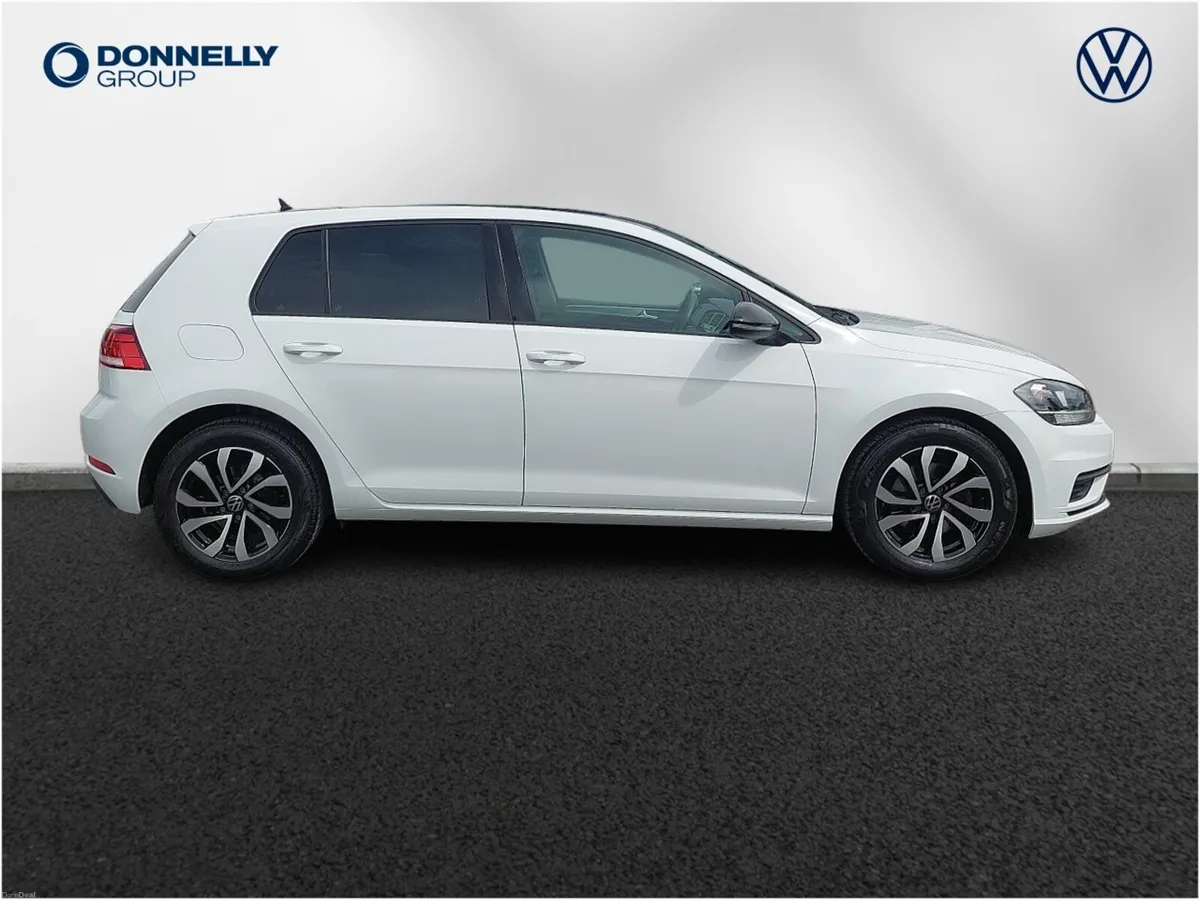 Volkswagen Golf Diesel Hatchback S - Image 4