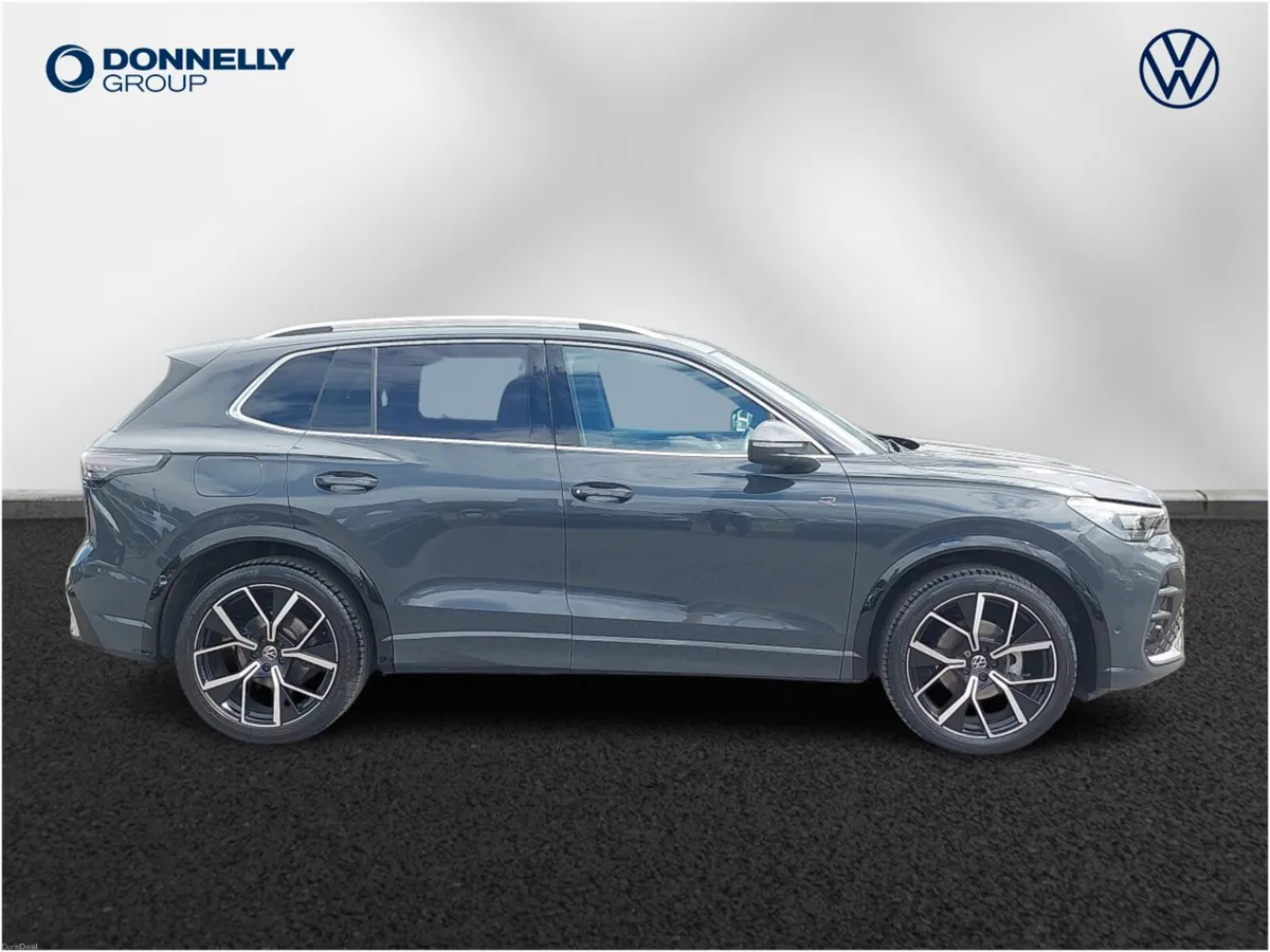 Volkswagen Tiguan Estate R-Line - Image 4