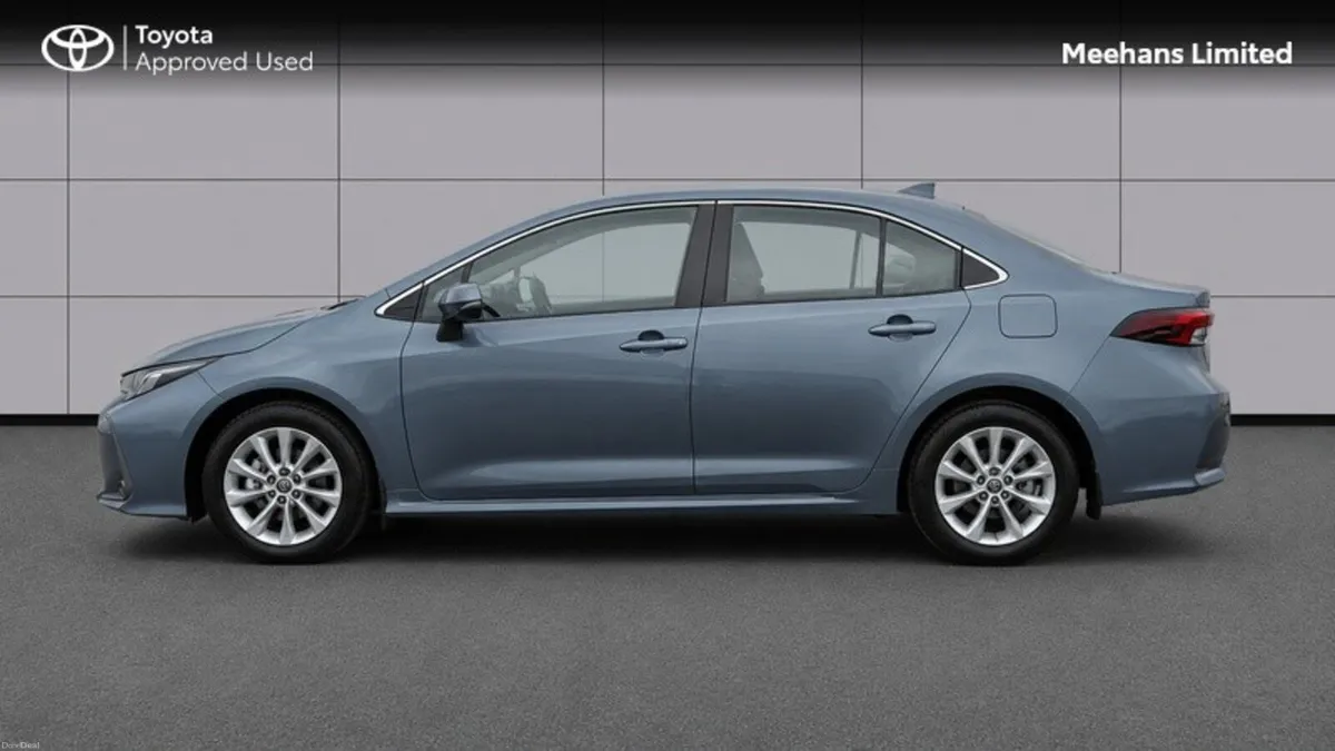 Toyota Corolla COROLLA SALOON LUNA - Image 3
