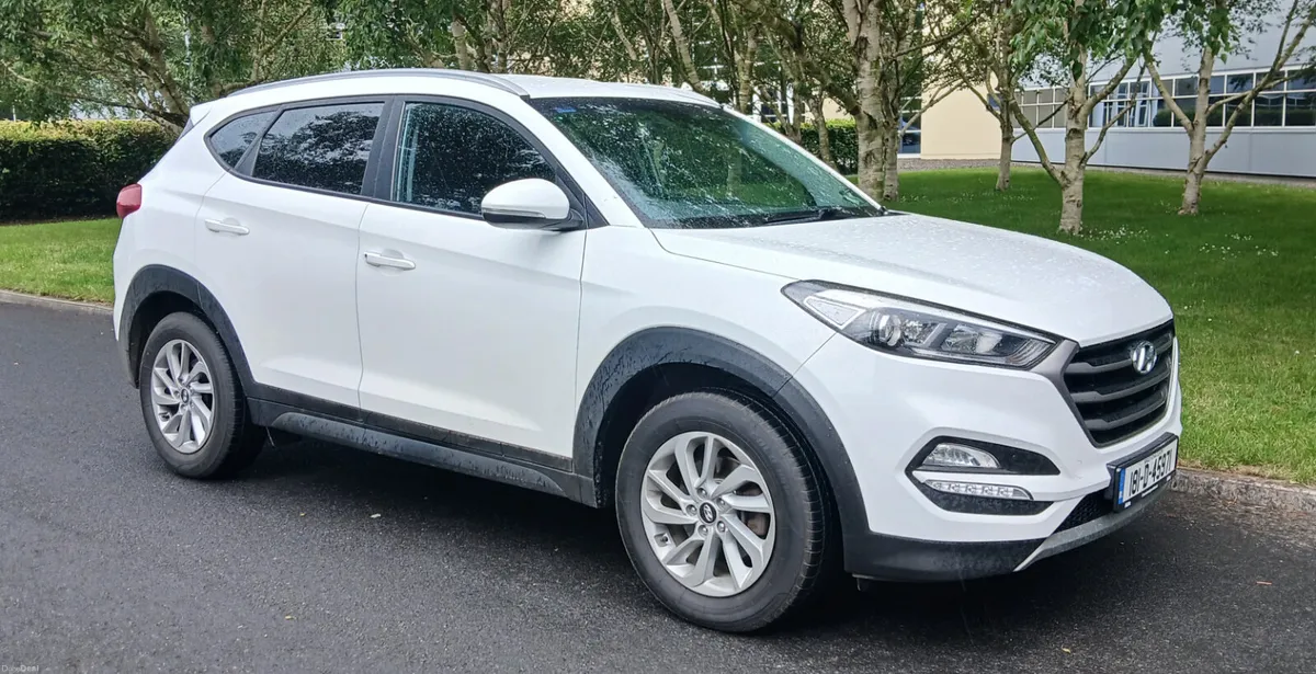 Hyundai Tucson 2018 1.6 PETROL EXEC 5dr - FSH - Image 1