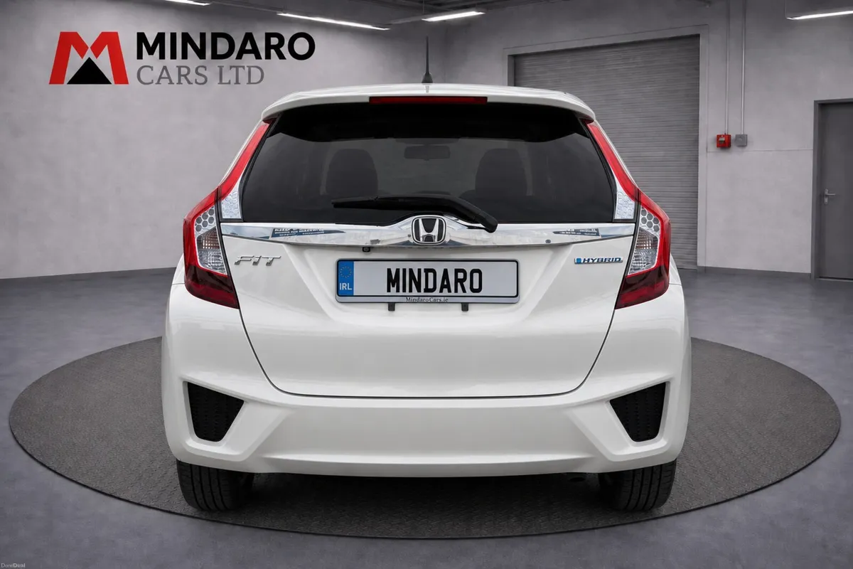 HONDA FIT//HYBRID//AUTOMATIC//FINANCE AVAILABLE - Image 5