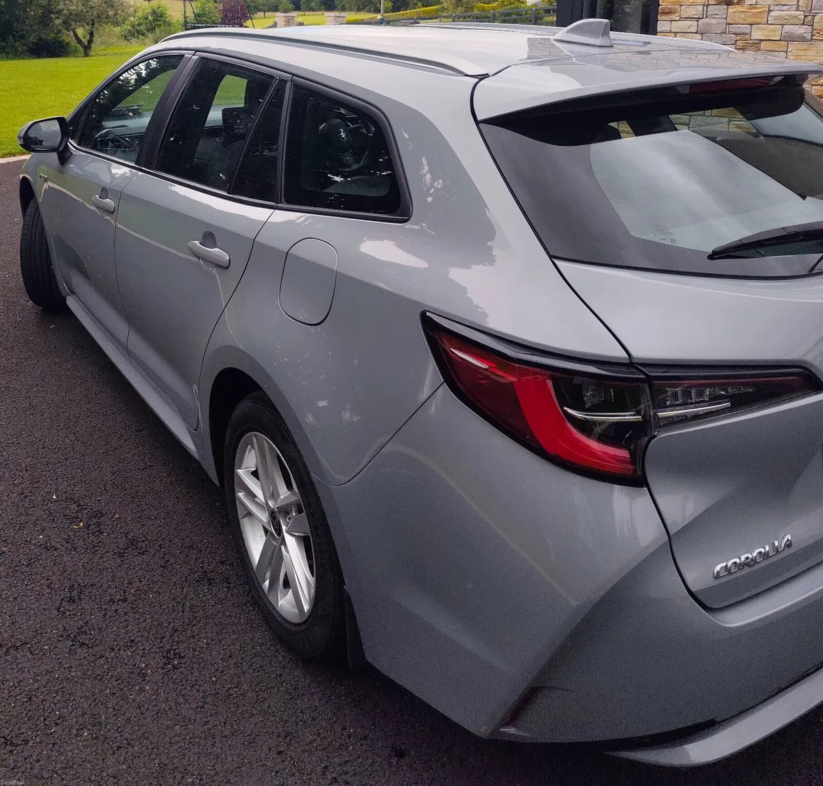 Toyota Corolla Touring Sport Hybrid Luna 212 - Image 4